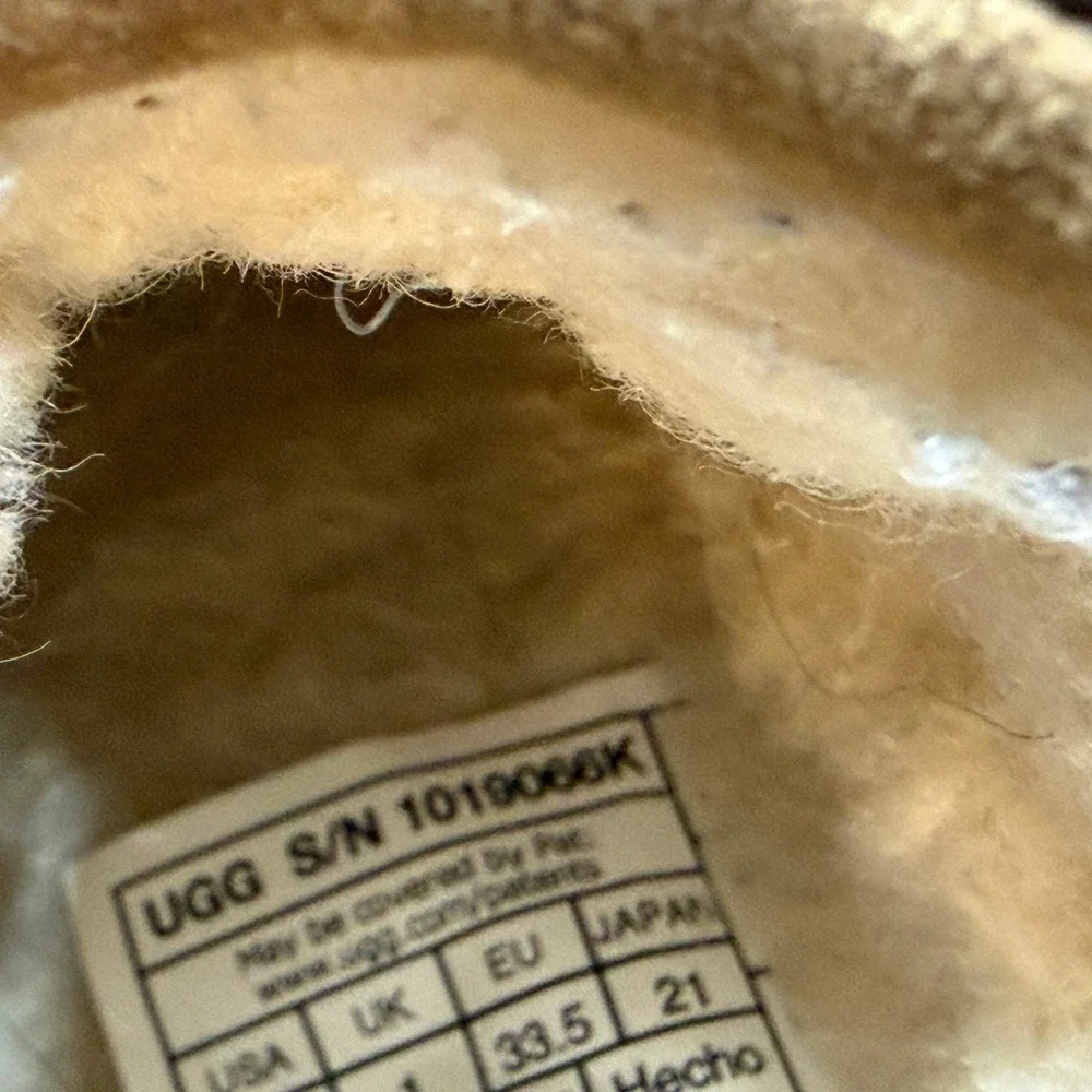 UGG Tasman II Big Kid's Slippers Size 2 Chestnut 1019066K Slip On Comfort